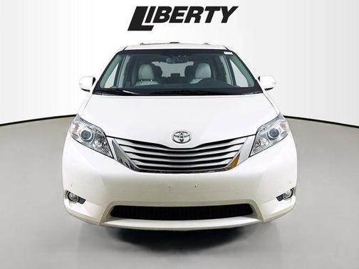 2014 Toyota Sienna XLE