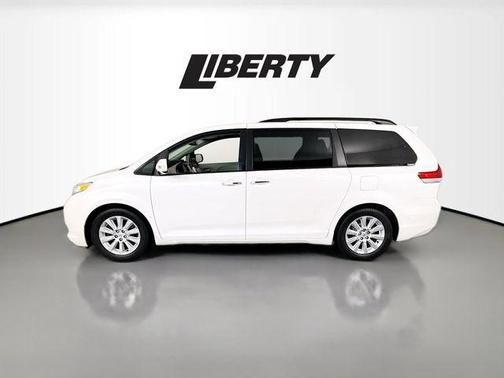 2014 Toyota Sienna XLE
