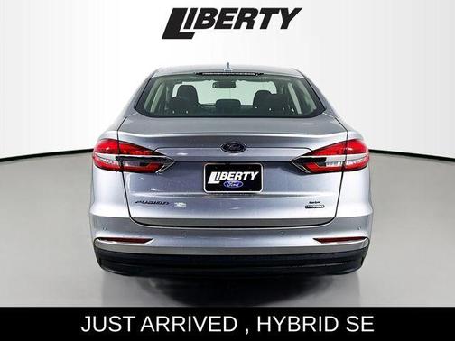 2020 Ford Fusion Hybrid SE