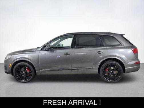 Samurai Gray Metallic 2019 Audi Q7 55 Prestige