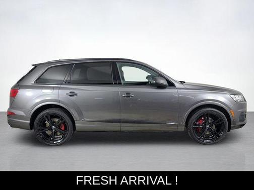 Samurai Gray Metallic 2019 Audi Q7 55 Prestige