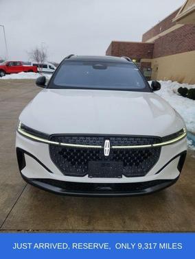 2024 Lincoln Nautilus Reserve