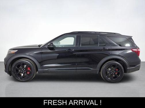 Black Metallic 2023 Ford Explorer ST