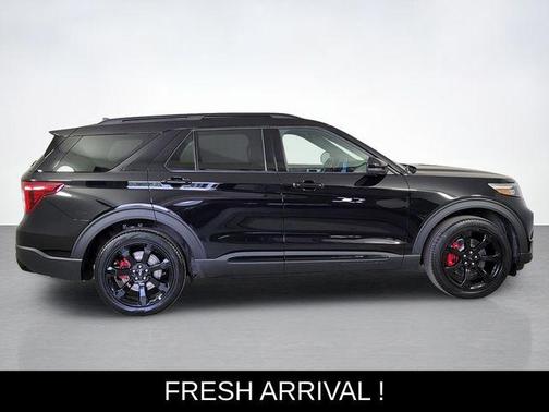Black Metallic 2023 Ford Explorer ST