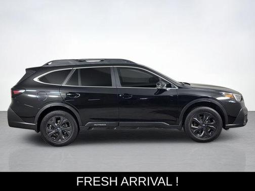 Crystal Black Silica 2020 Subaru Outback Onyx Edition XT