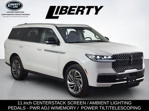 White Metallic 2025 Lincoln Navigator Reserve