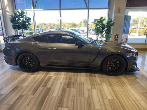 2019 Ford Shelby GT350 Base