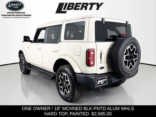 2025 Ford Bronco Outer Banks