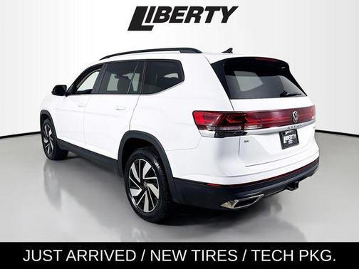2025 Volkswagen Atlas 2.0T SE