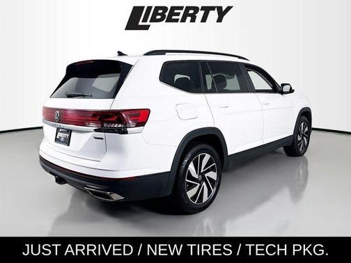 2025 Volkswagen Atlas 2.0T SE