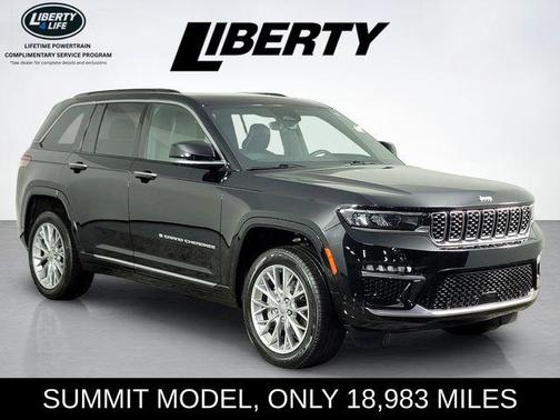 Diamond Black 2024 Jeep Grand Cherokee Summit