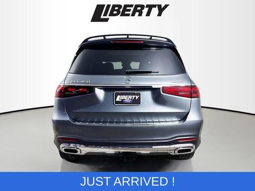 2025 Mercedes-Benz GLS 450 4MATIC