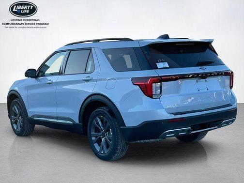 White Metallic 2026 Ford Explorer Active