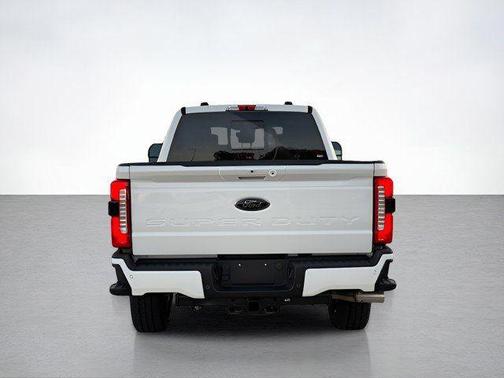 Oxford White 2026 Ford F-250 Lariat