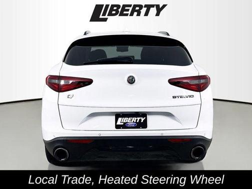 2021 Alfa Romeo Stelvio Base
