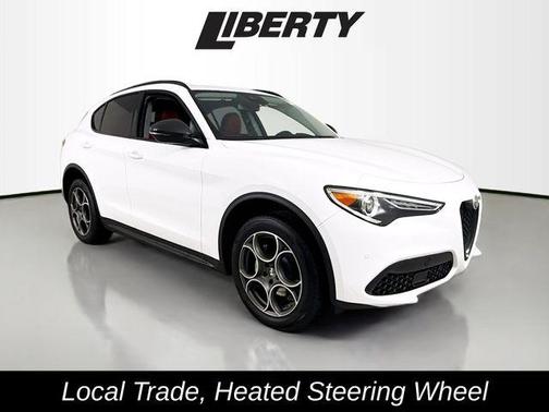2021 Alfa Romeo Stelvio Base