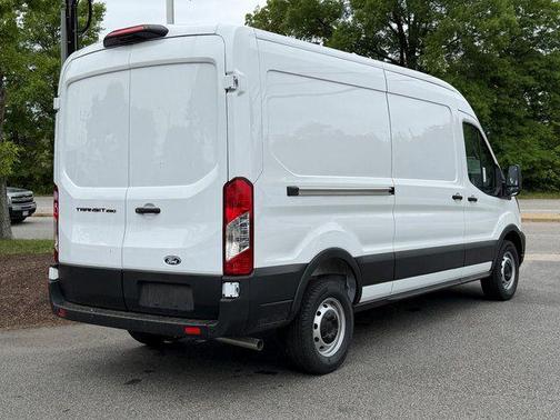 Oxford White 2026 Ford Transit-250 Base