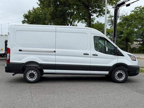 Oxford White 2026 Ford Transit-250 Base