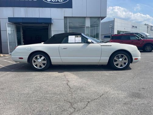 Whisper White 2002 Ford Thunderbird Base