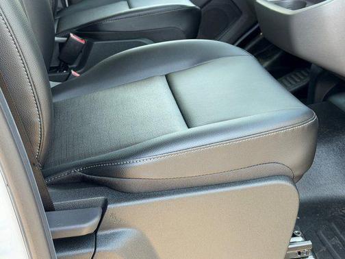 Oxford White 2026 Ford Transit-250 Base