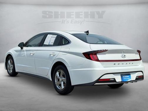 2022 Hyundai SONATA SE