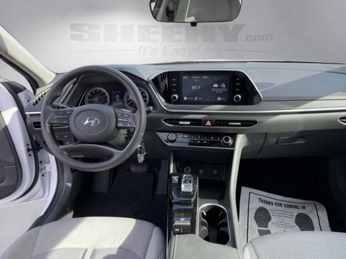 2022 Hyundai SONATA SE