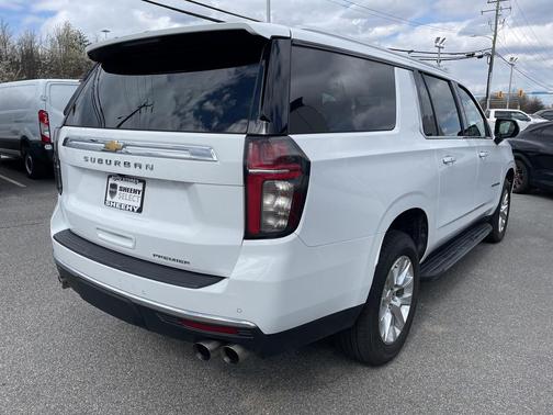 2023 Chevrolet Suburban Premier