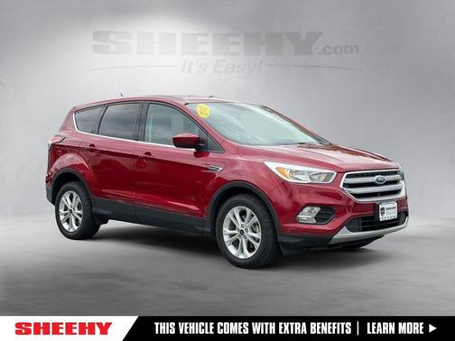 Ruby Red Metallic 2017 Ford Escape SE