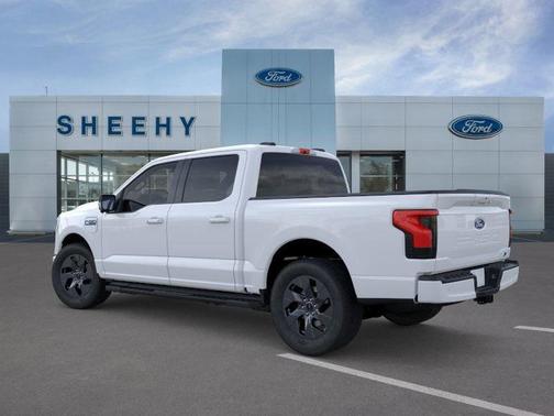 2025 Ford F-150 Lightning Flash