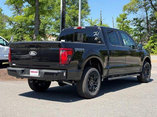 Agate Black Metallic 2026 Ford F-150 XLT