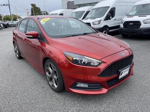 2018 Ford Focus ST 