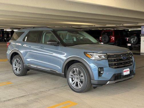 Vapor Blue Metallic 2026 Ford Explorer Active