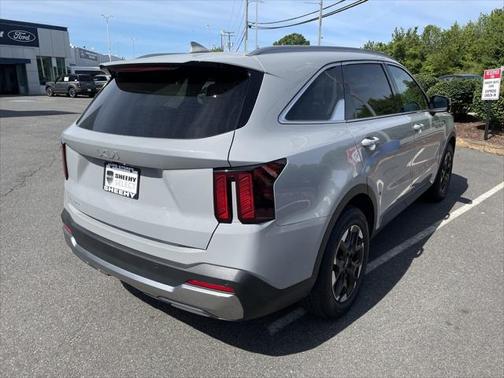 2024 Kia Sorento S