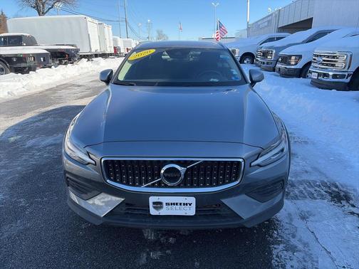 2020 Volvo V60 Cross Country T5