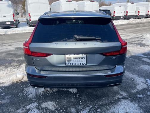 2020 Volvo V60 Cross Country T5