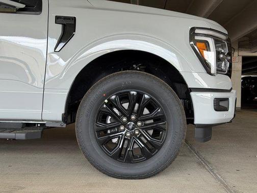 Avalanche 2026 Ford F-150 Lariat