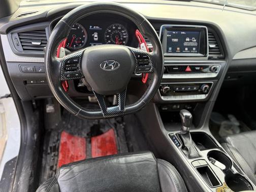 2018 Hyundai SONATA Sport