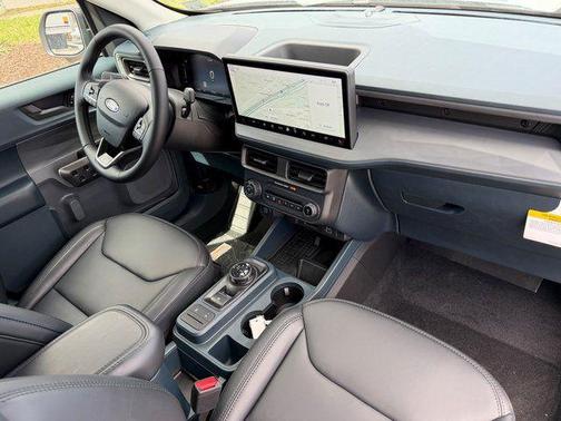 Space White Metallic 2025 Ford Maverick Lariat