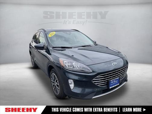 2022 Ford Escape Titanium