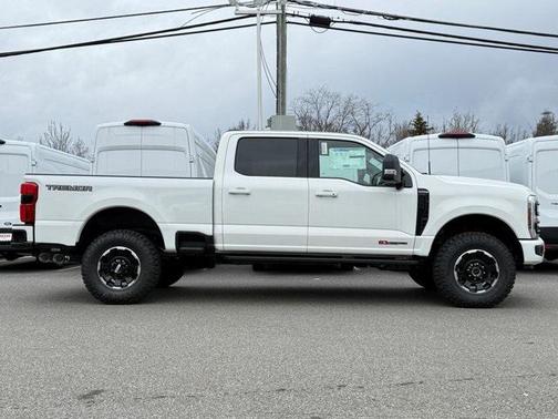 2026 Ford F-250 Platinum