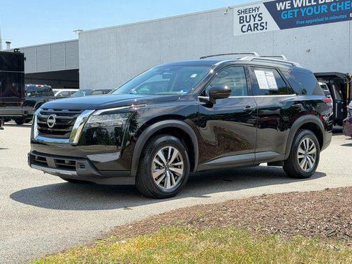 Super Black 2023 Nissan Pathfinder SL 4WD