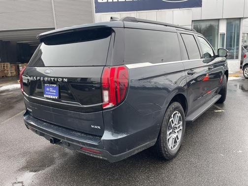 2025 Ford Expedition Max Active 4x4