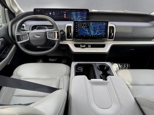 2025 Ford Expedition Max Active 4x4