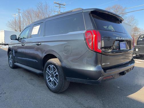 2025 Ford Expedition Max Active 4x4