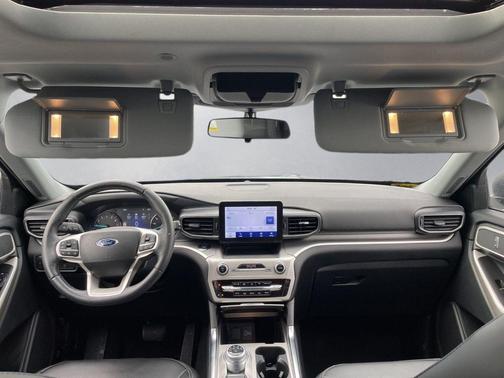 Carbonized Gray Metallic 2022 Ford Explorer XLT