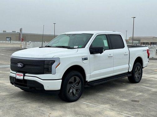 Oxford White 2025 Ford F-150 Lightning Flash