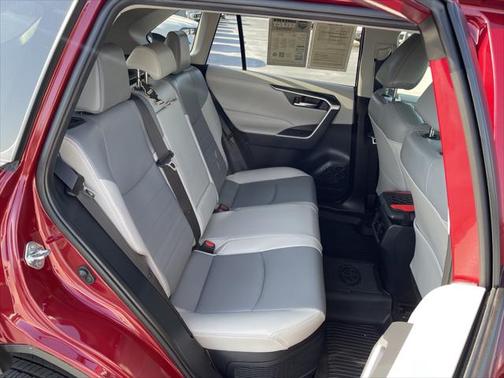 2023 Toyota RAV4 Hybrid XLE Premium