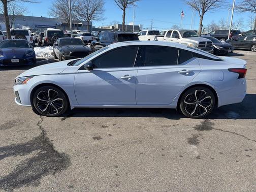 2024 Nissan Altima SR FWD