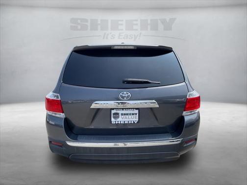 2011 Toyota Highlander SE