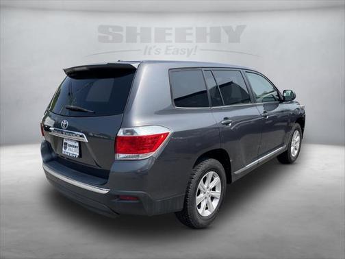 2011 Toyota Highlander SE